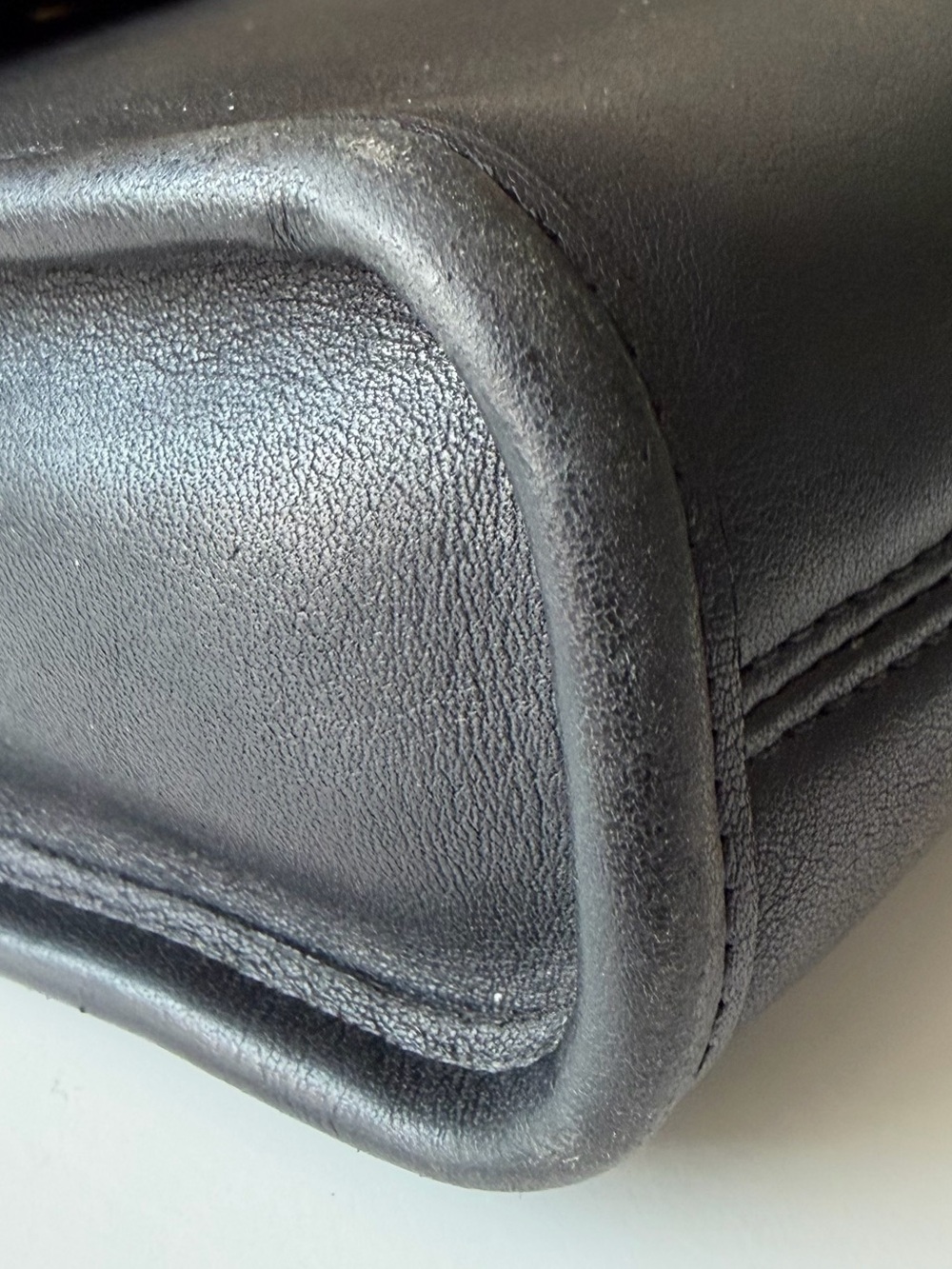 Vintage Coach 9893 Scooter Crossbody Black Leather Hang Tag - Picture 7 of 12